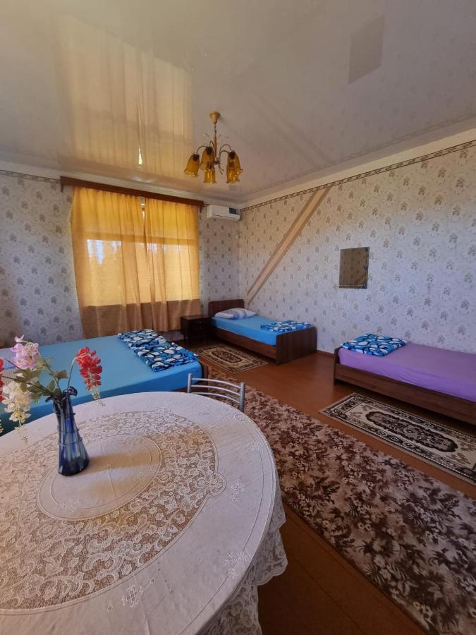 Guesthouse At Oleg'S Zolotoy Bereg Гудаута Екстер'єр фото